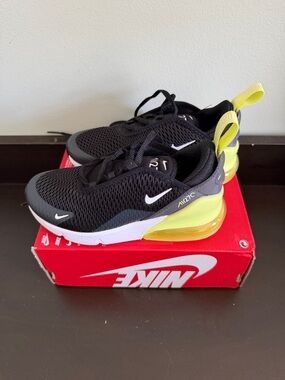 Nike Air Max 270 (Lt Lemon/White/Black) size 12C